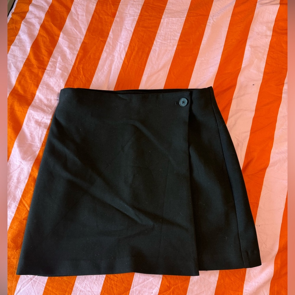 Babaton Aritzia Skirt